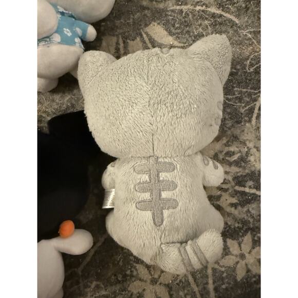 Sanrio Cinnamoroll Kuromi Rillakuma Lot of 6 mini plushies Collectors Lot - Picture 11 of 15